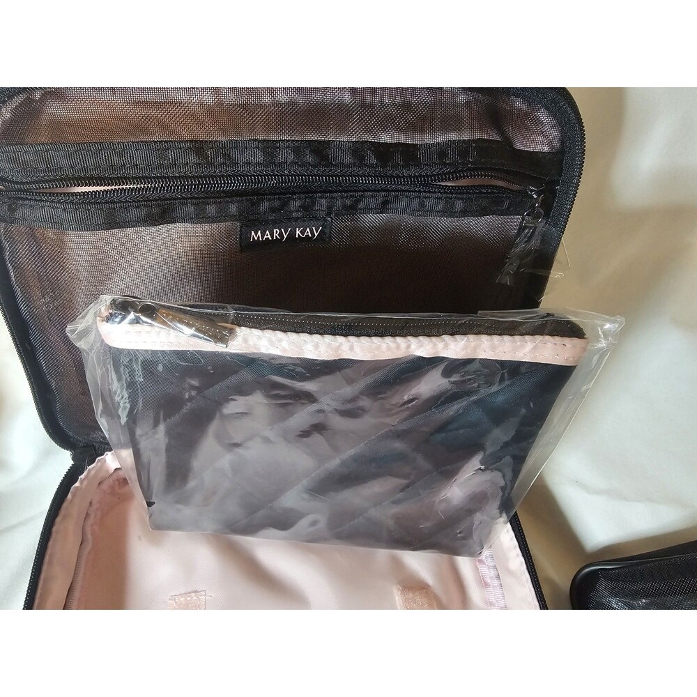 New Old Stock Mary Kay 4 Piece Cosmetics Bags - Picture 11 of 16